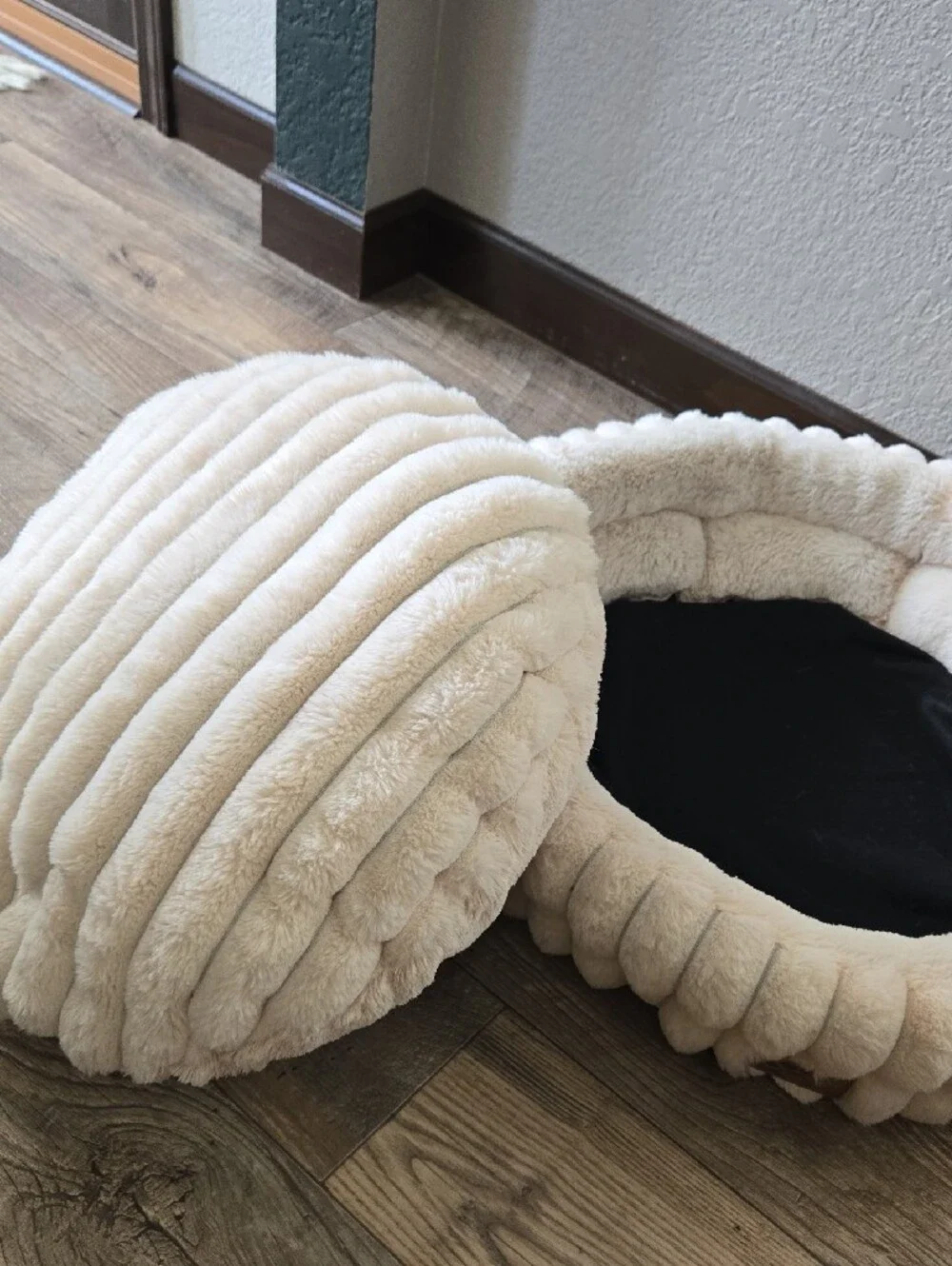Plush Cream Pet Bed